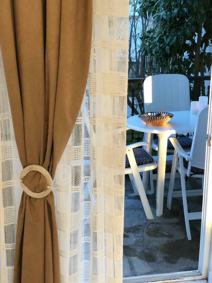 Seafront Maisonette In フォルカ エクステリア 写真